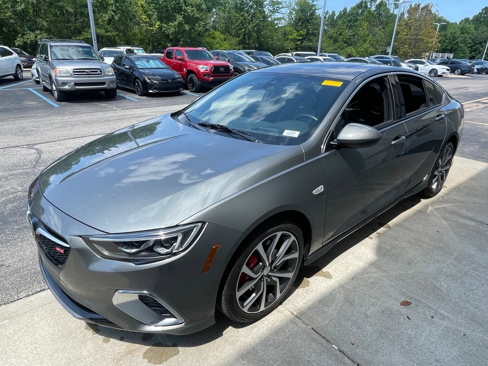 buick regal sportback 2018 W04GS6SS2J1126554 image buick regal sportback 2018 W04GS6SS2J1126554 image